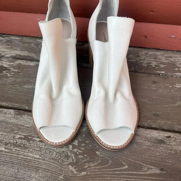 Chinese Laundry Size 10 Carlita Peep Toe leather ankle Bootie white - Picture 2 of 7